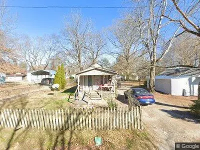 315 Gentry St