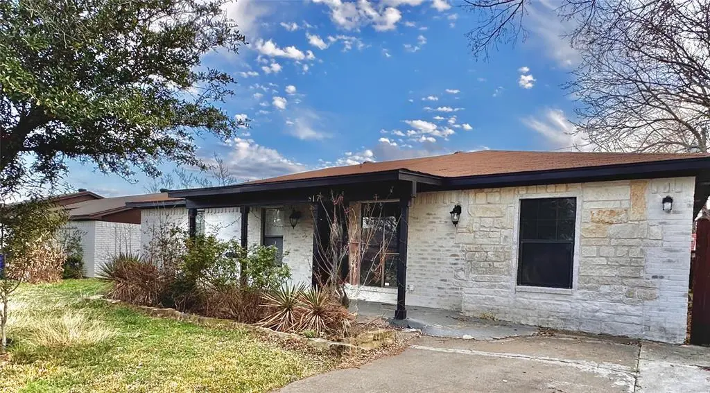 817 Loganwood Dr