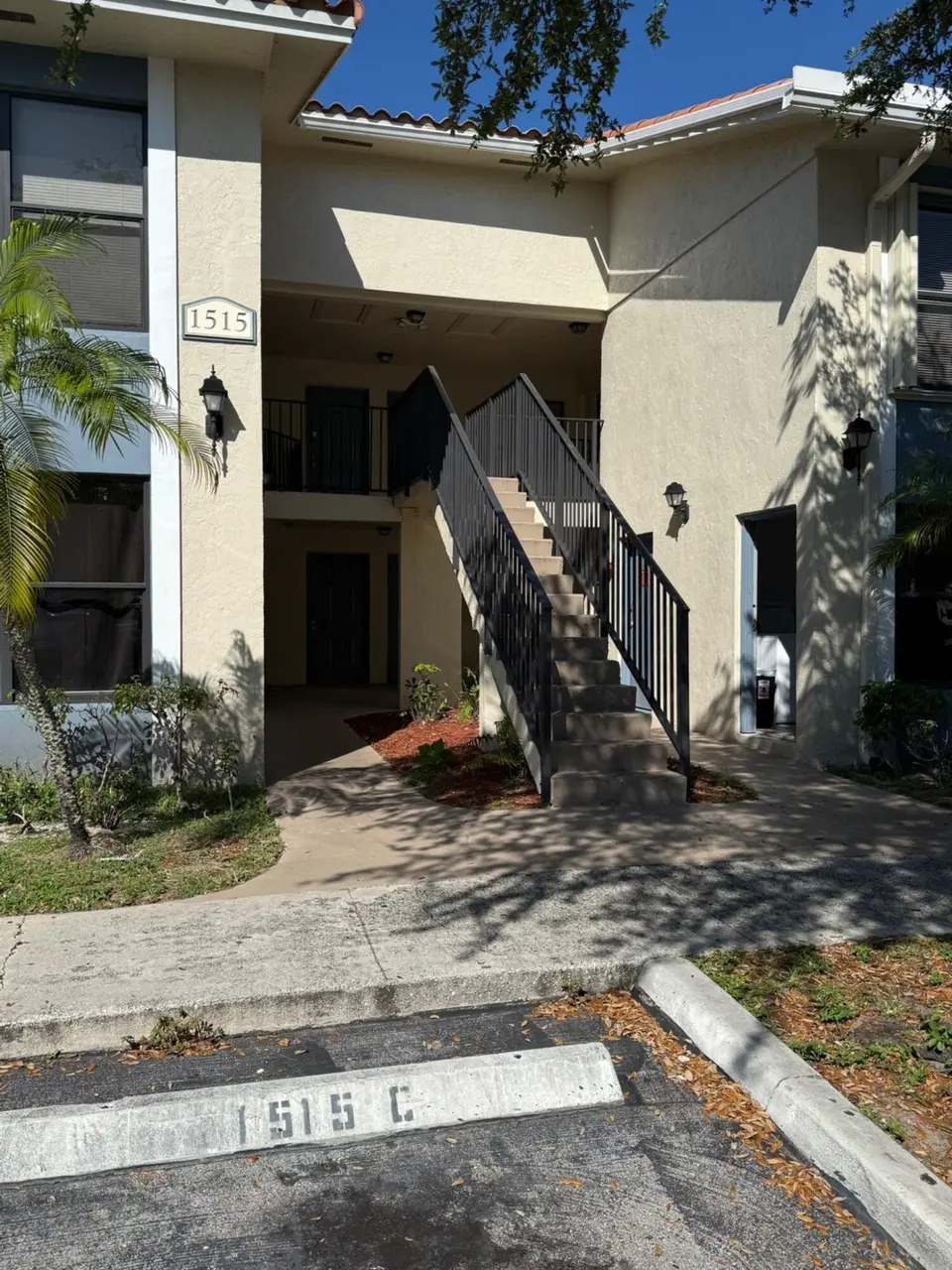 1515 Lake Crystal Dr Unit B