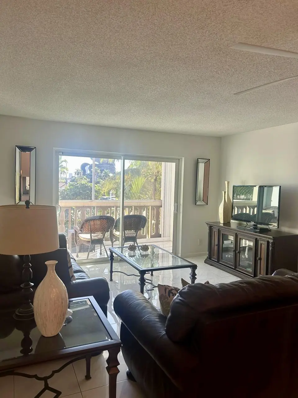410 SE 2nd St #323
