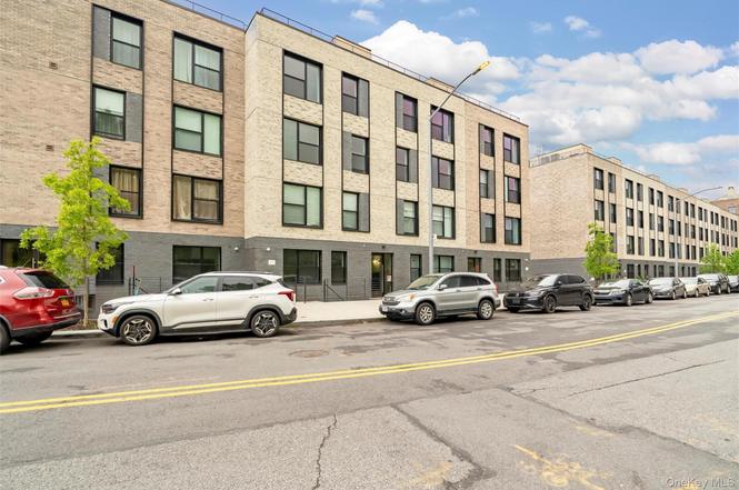 1731 Lacombe Ave Unit 1B