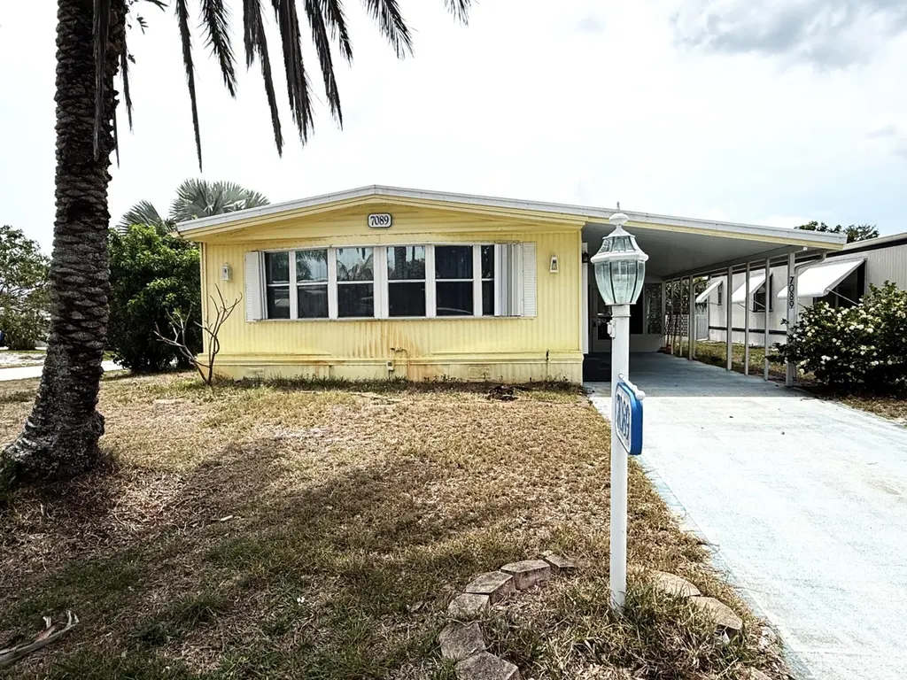7089 SE Bluebird Cir