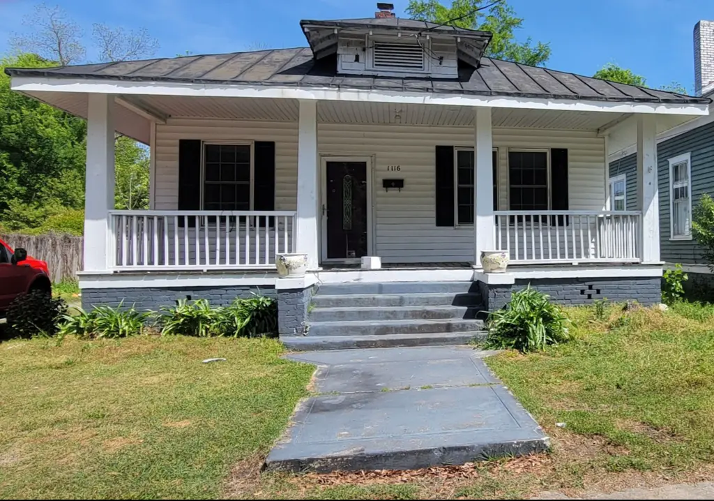 1116 Sunset Ave