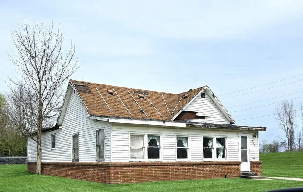 300 W Olive St