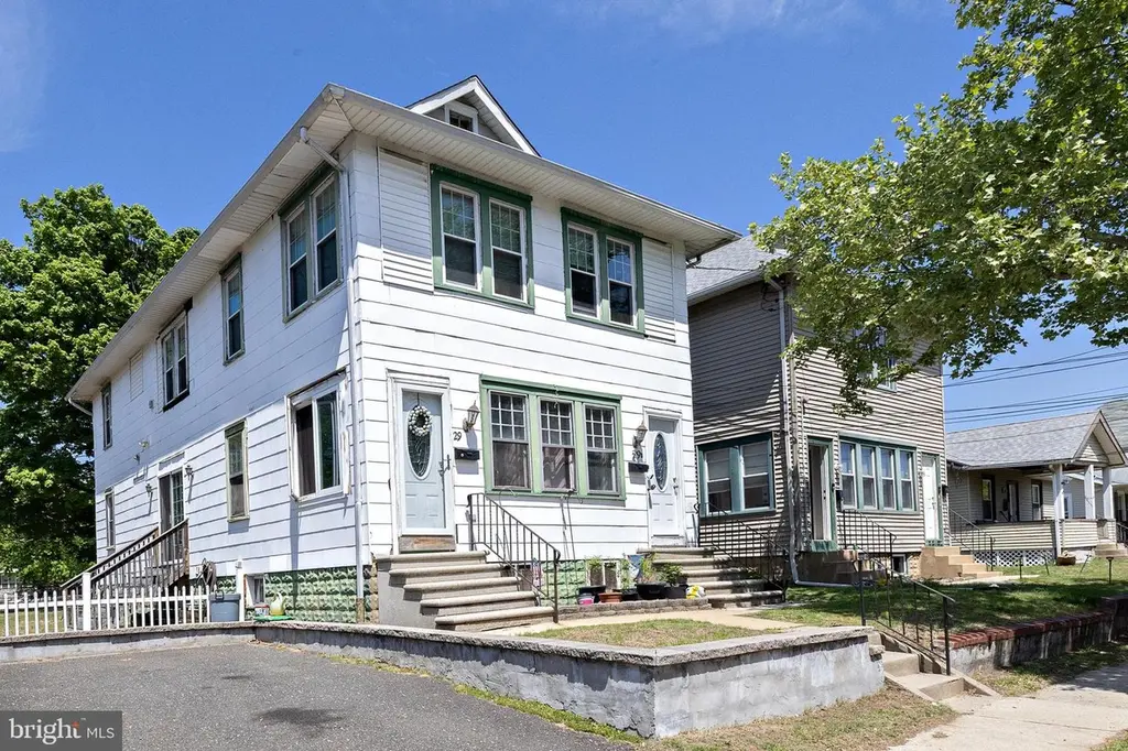 29-A Lane Ave