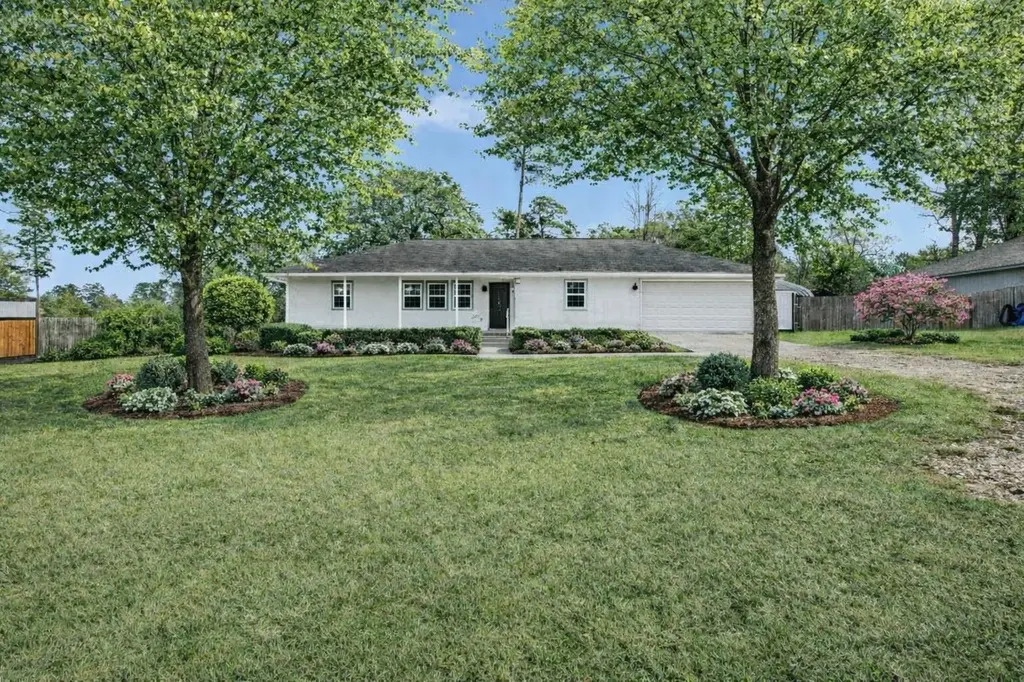 9892 Fm 149 Rd