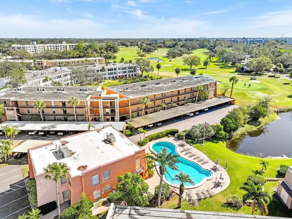 225 Country Club Dr Unit D238