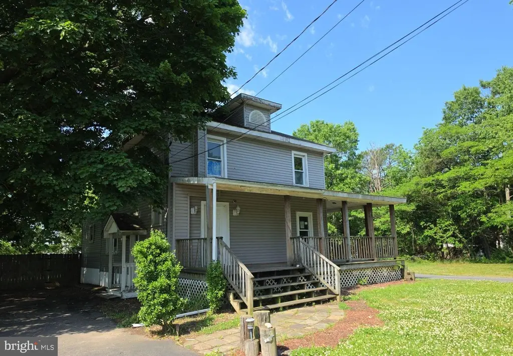 2755 Palermo Ave