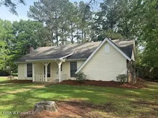 468 Pine Ridge Dr