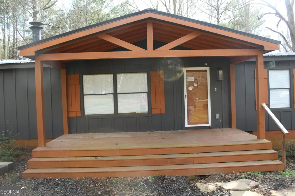 163 Sanders Rd