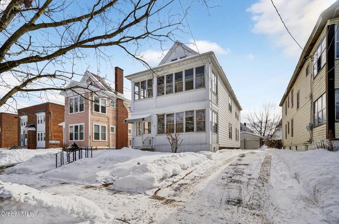 93 Homestead Ave