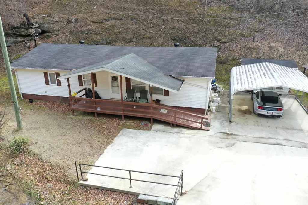 944 Possum Trot Rd
