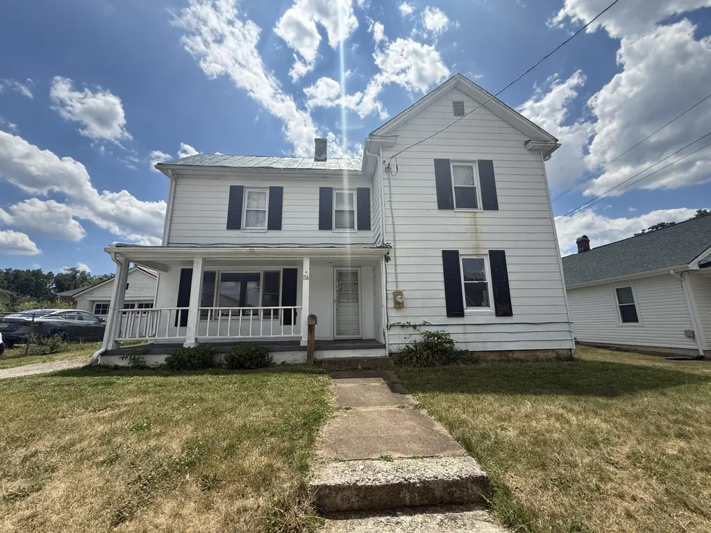 116 Front Ave