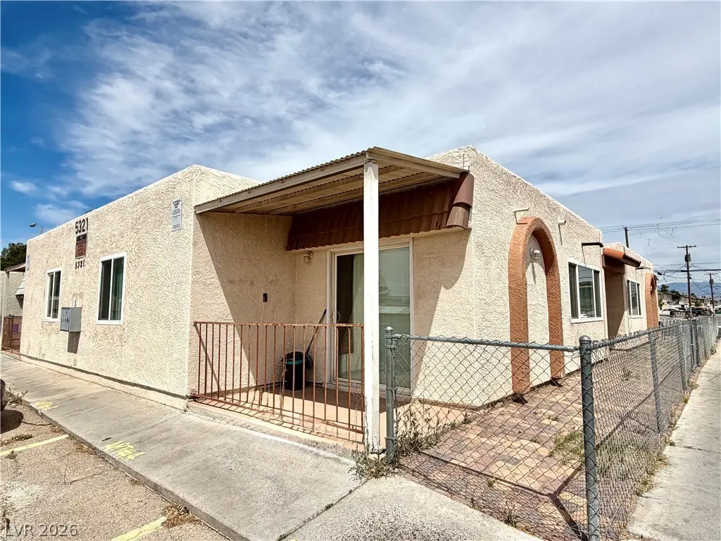 5321 W Cheyenne Ave