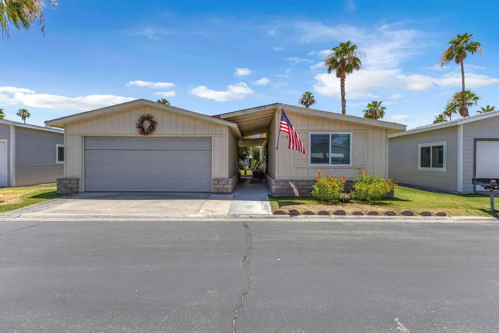 1185 Via Fresno