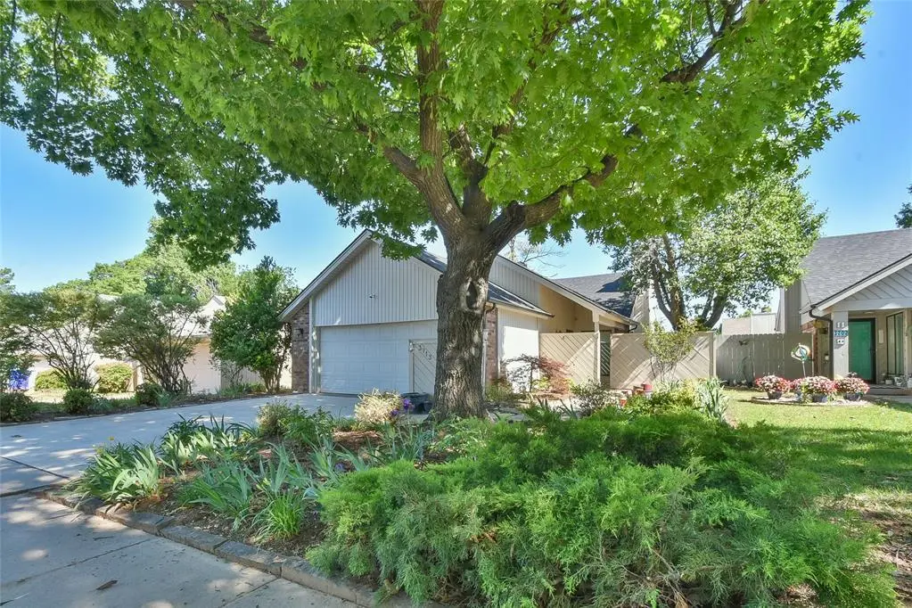 3713 River Oaks Dr