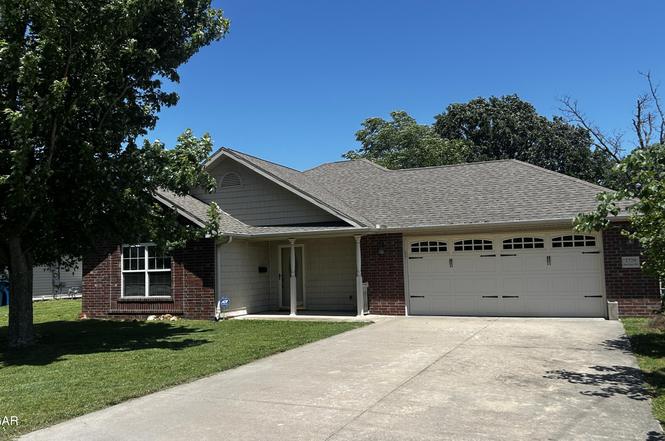 2729 Iron Gates Rd