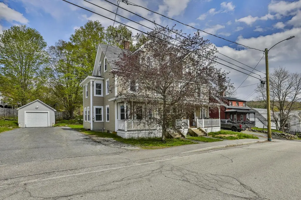 23 Beech St #1