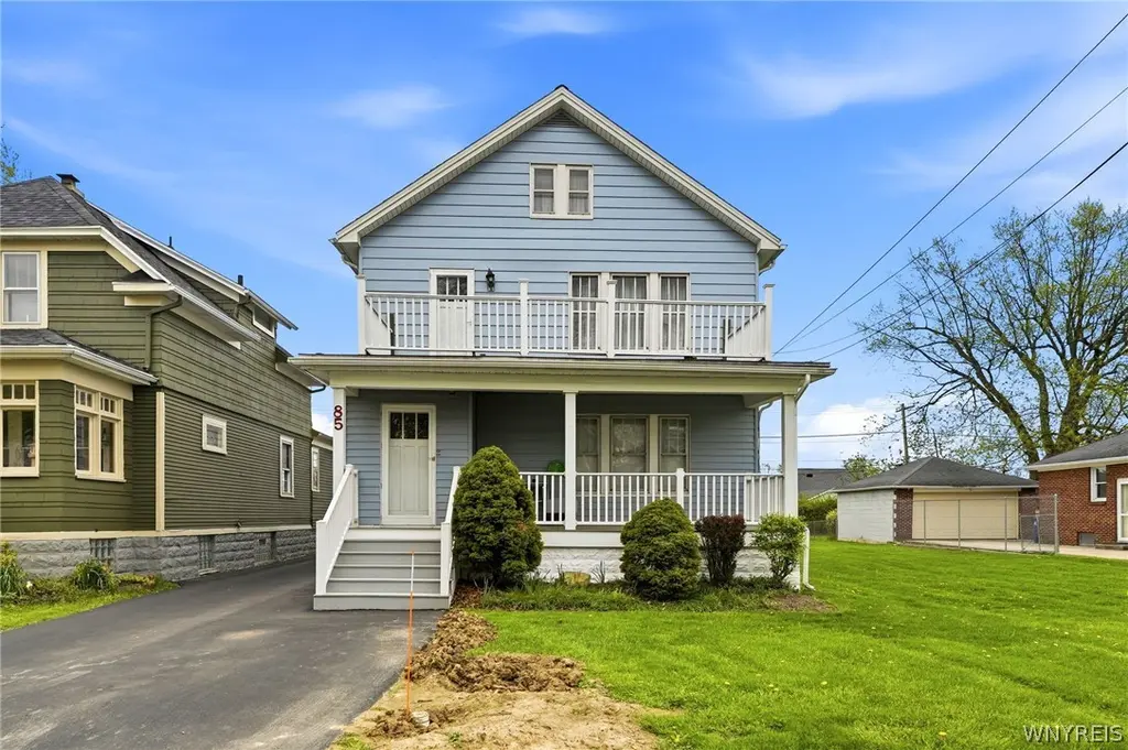 85 Carlyle Ave