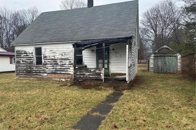 17 Seaman Pl