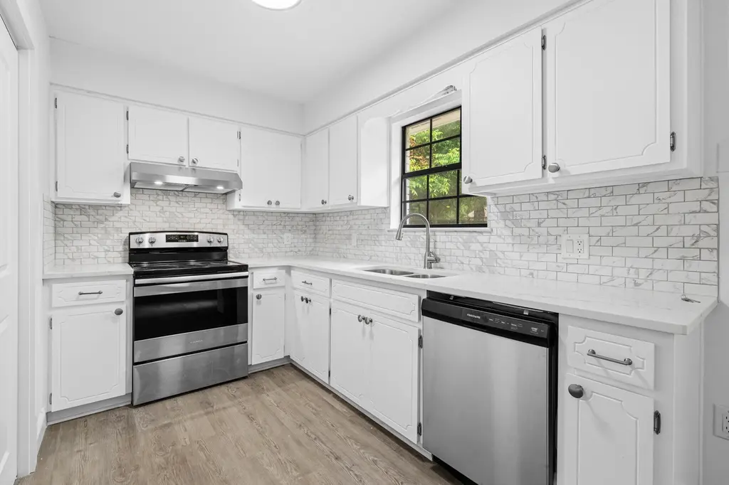 103 Jamie Ct
