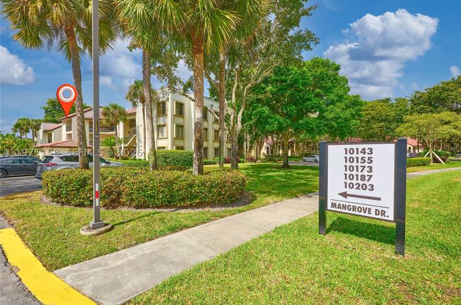 10143 Mangrove Dr #303