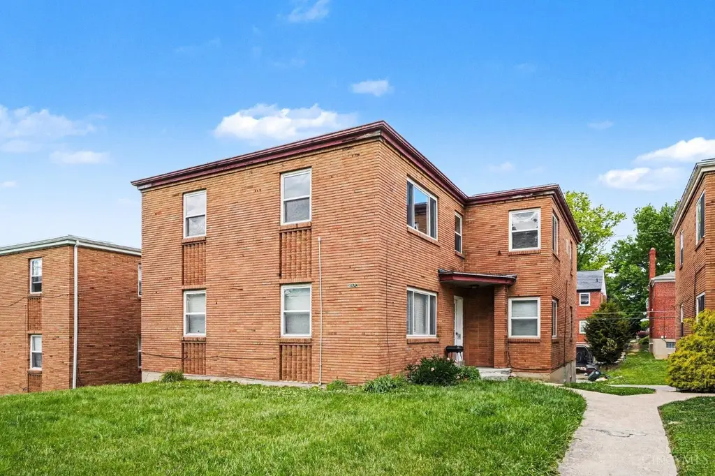 2370 Losantiville Ave
