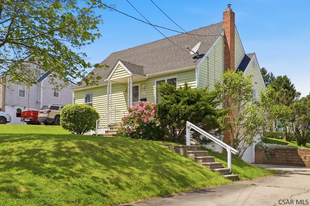 806 Freedom Ave