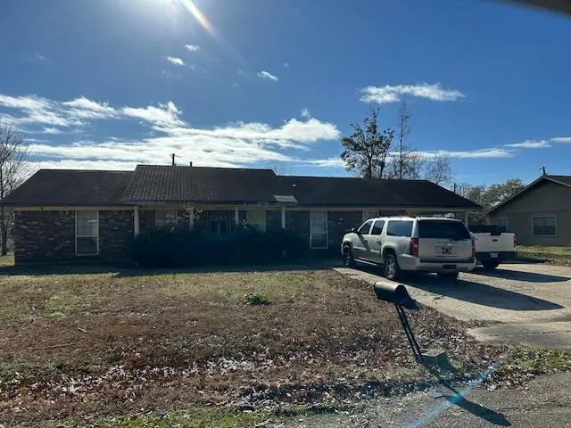 1744 Apple Ln