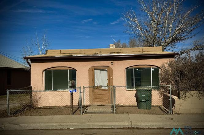 403 E Aztec Ave