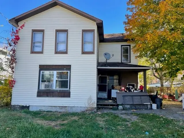 1306 Pratt