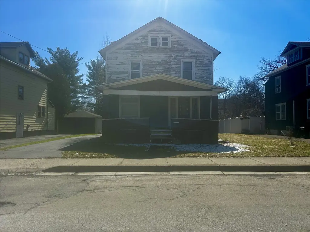 24 Brown St