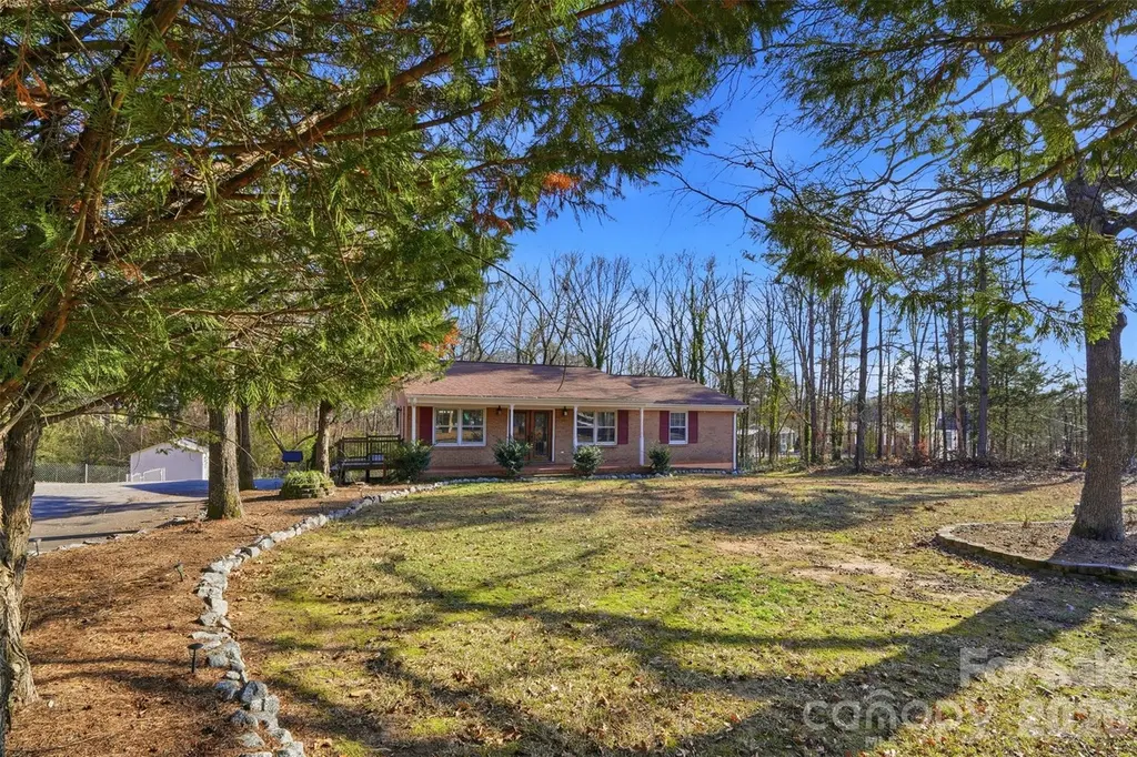 324 Pawley Dr