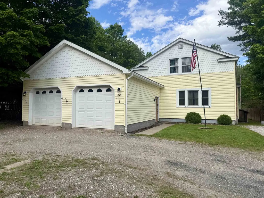 1748 State Highway 812