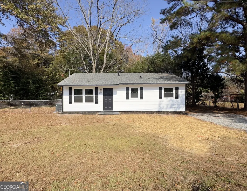 803 Crestwood Ter