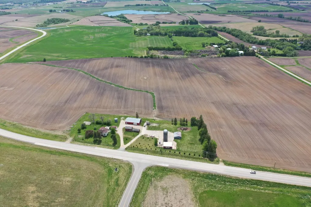 6722 Valleyhigh Rd NW