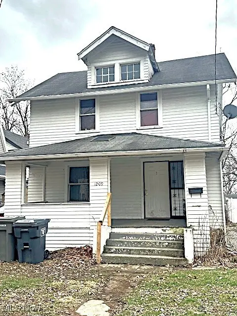 1209 Rice Ave