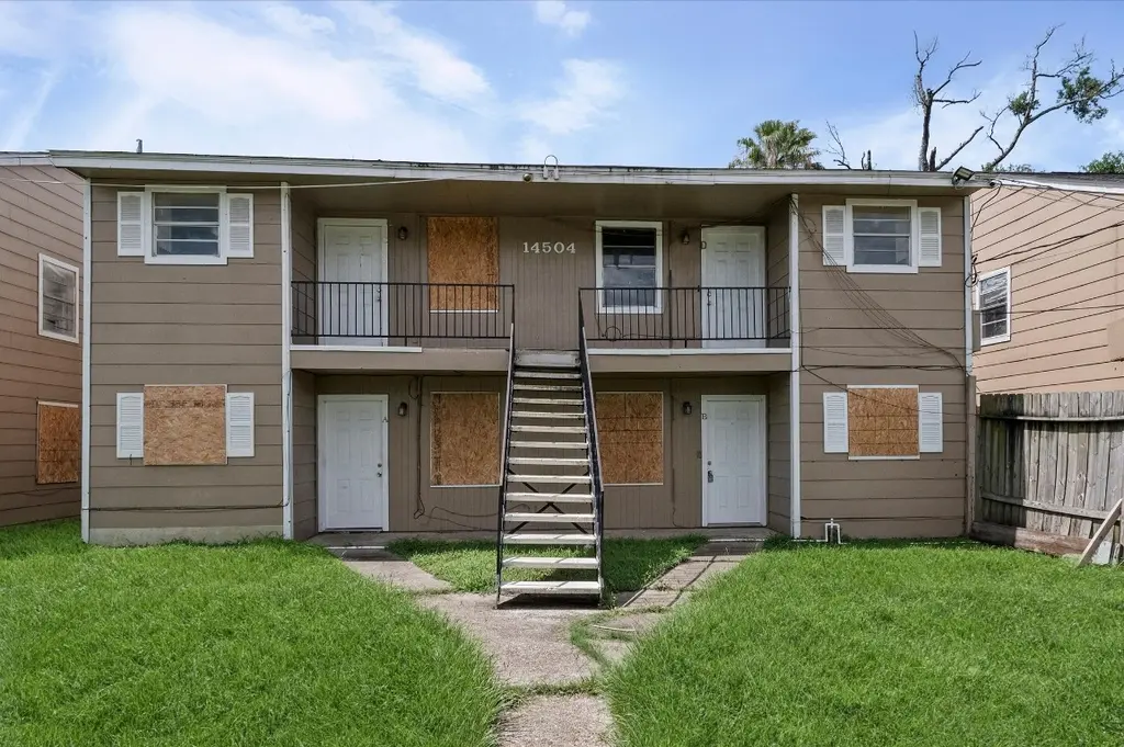 14504 Corpus Christi St #4