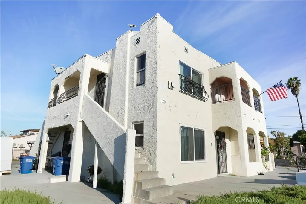 545 Eastmont Ave