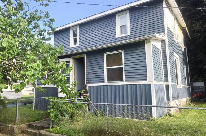 307 Michigan St