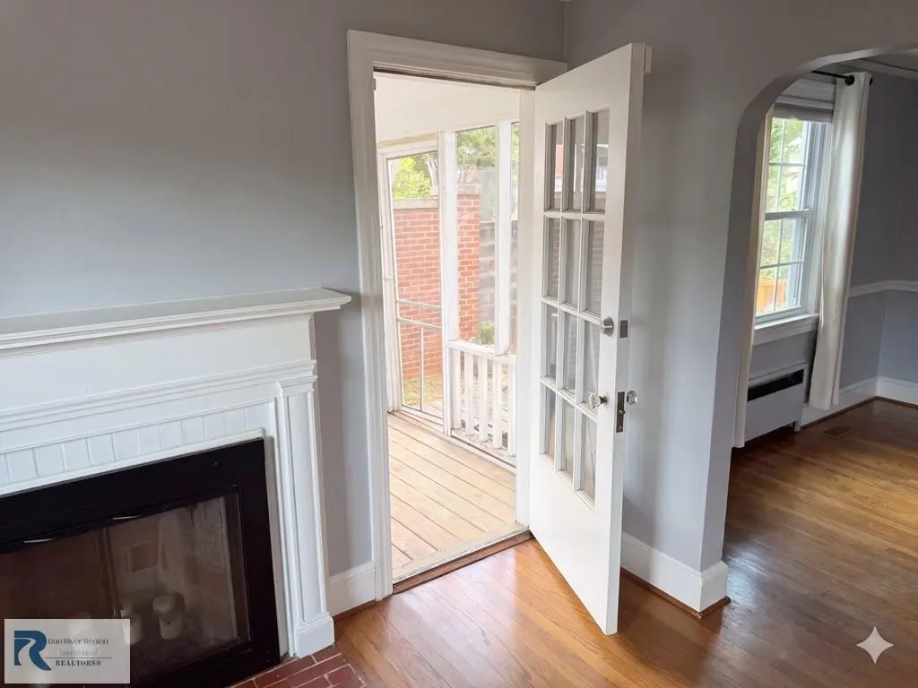 119 Westhampton Ave