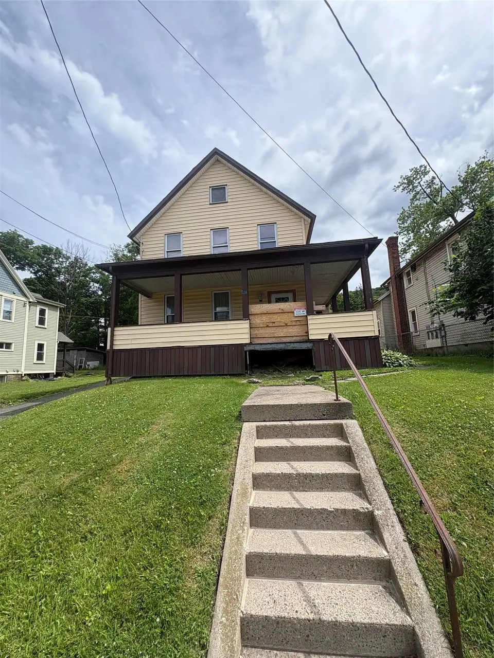 208 Conklin Ave