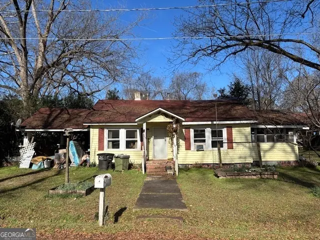 205 Elm St