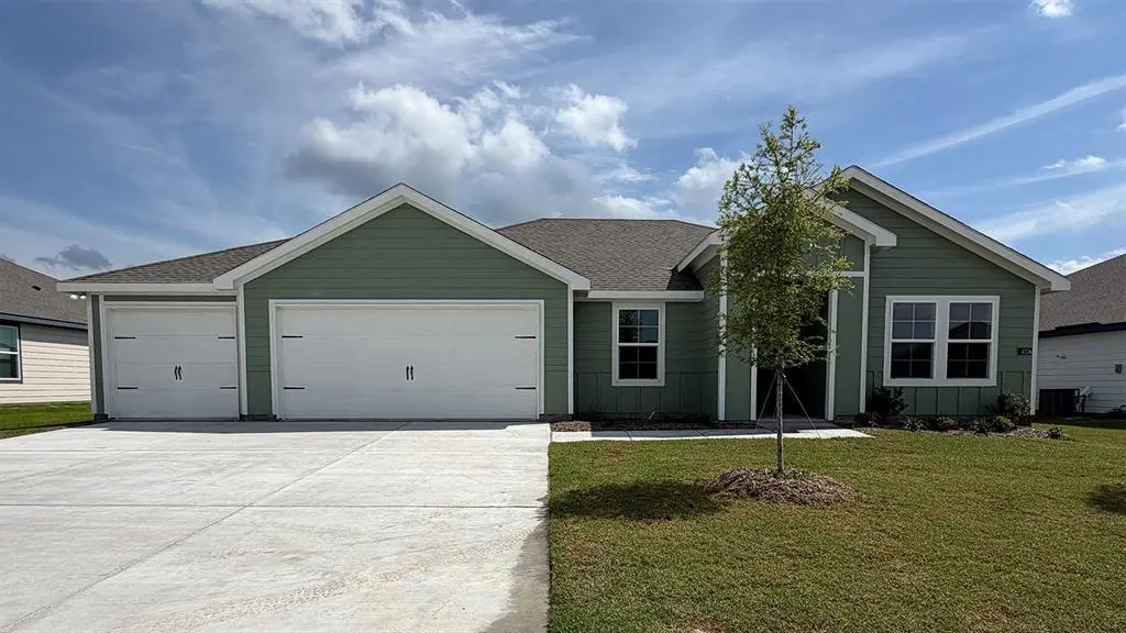 401 American Elm Dr