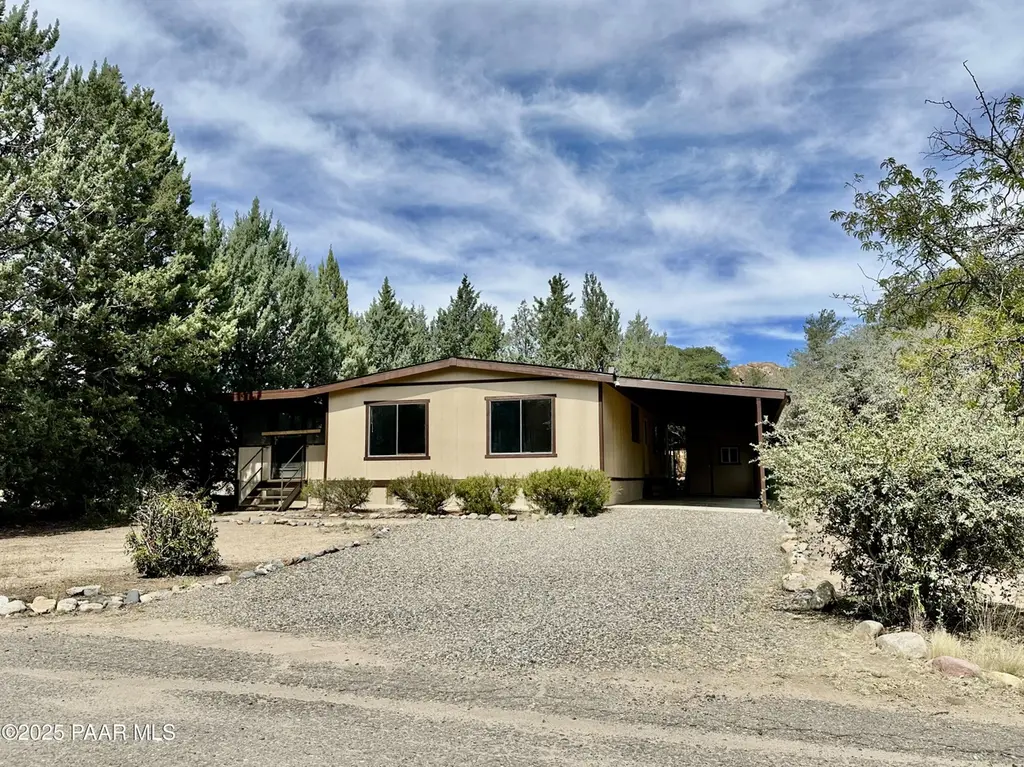 1504 Private Rd
