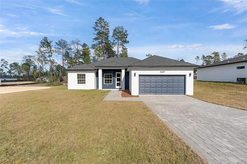 5227 SW 165th Street Rd
