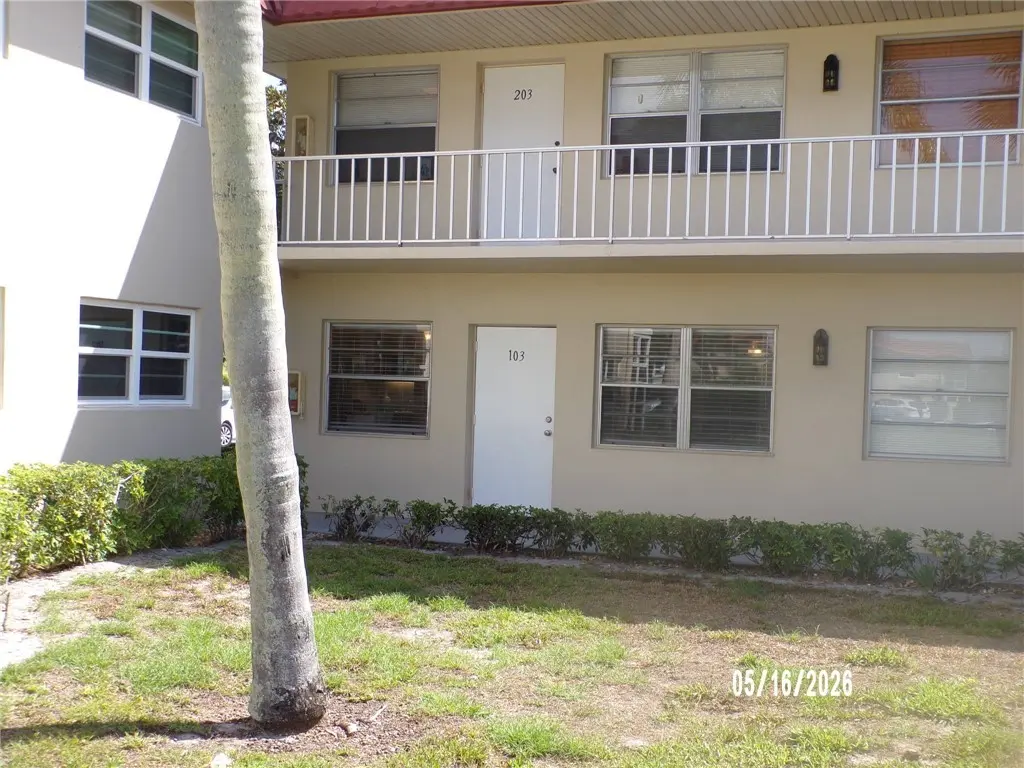 104 Royal Oak Dr #103