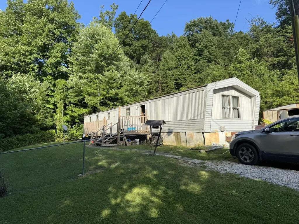 116 Boggs Rd
