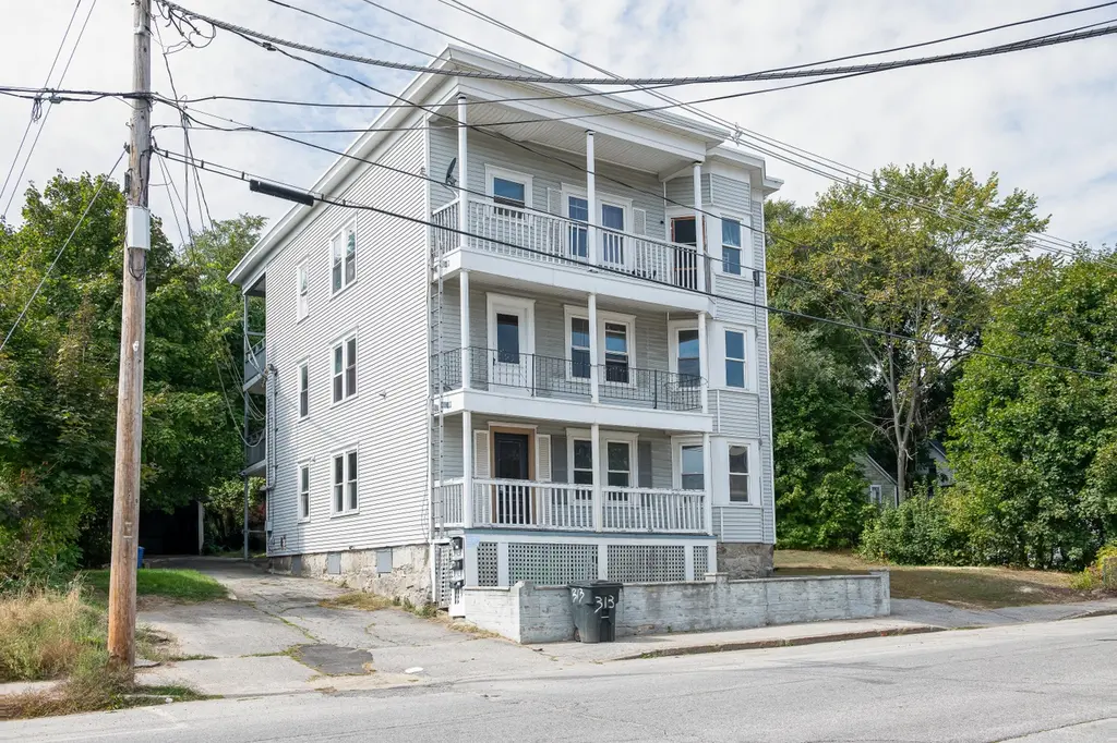 313 Waldo St