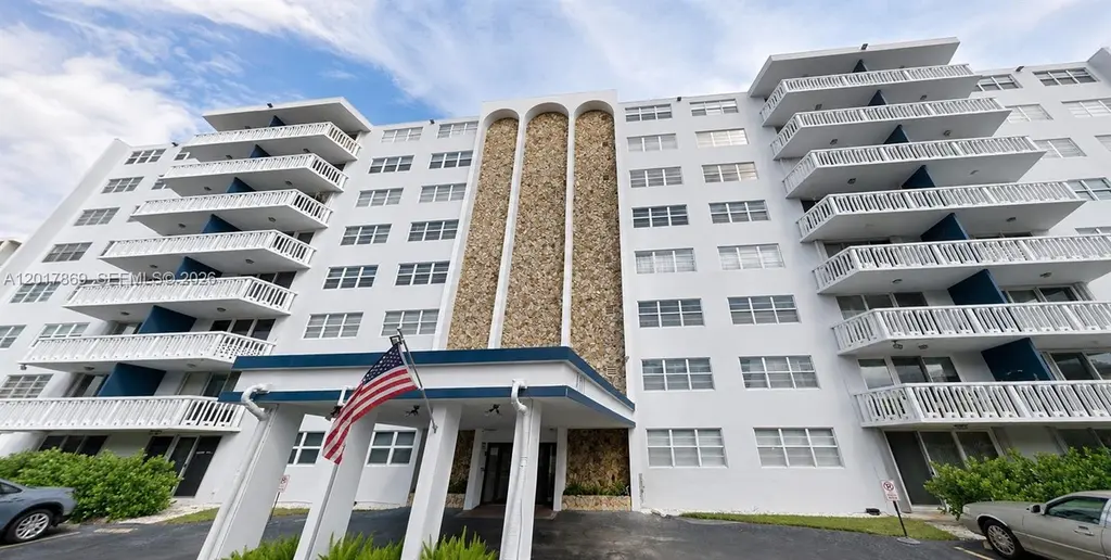 401 NE 14th Ave #507